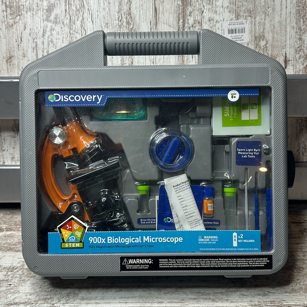 Discovery 900x Biological Microscope Set with Carrying Case